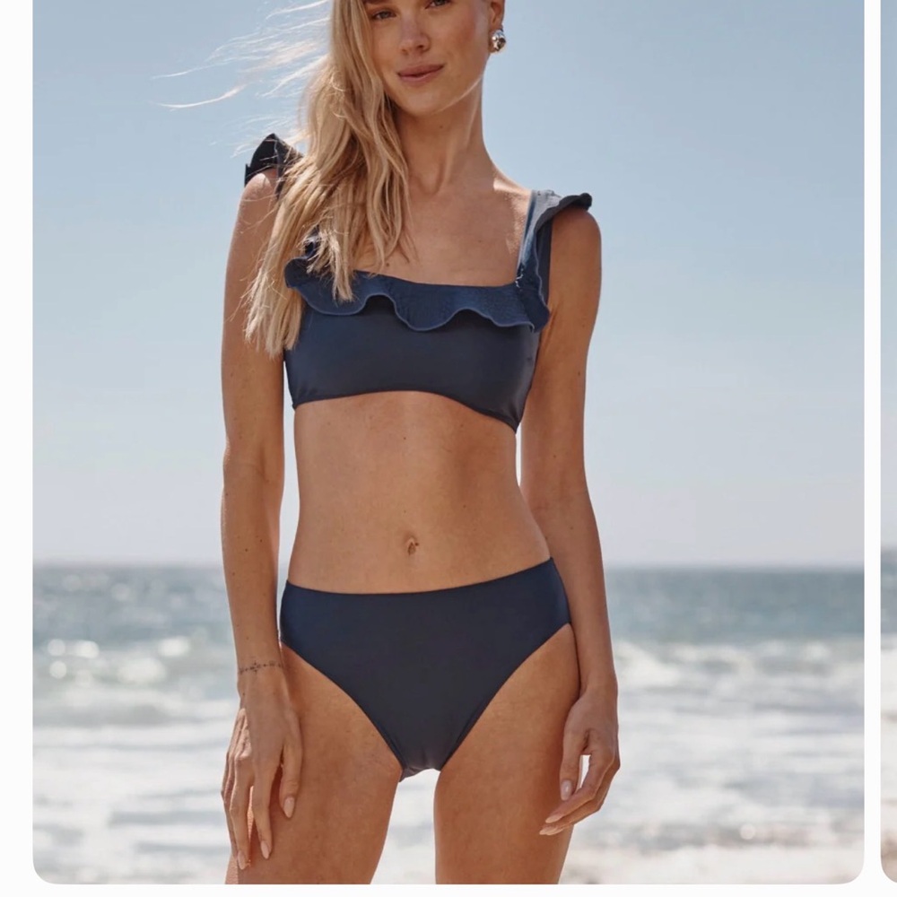 SummerSalt - Ruffle Seaway Square Neck Bikini Top - NWT!